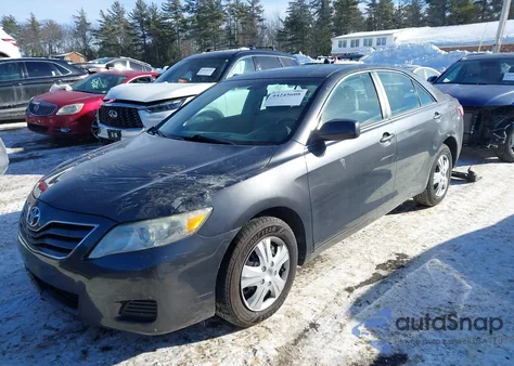 2010 Toyota Camry Le z USA, uszkodzony, nr VIN 4T1BF3EK9AU031563
